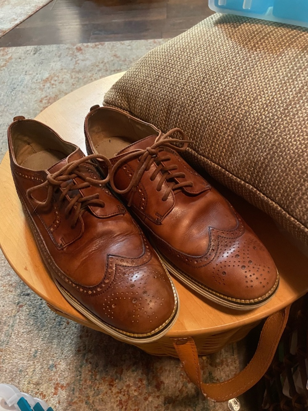 COLE HAAN Sz 10 lace up leather shoes